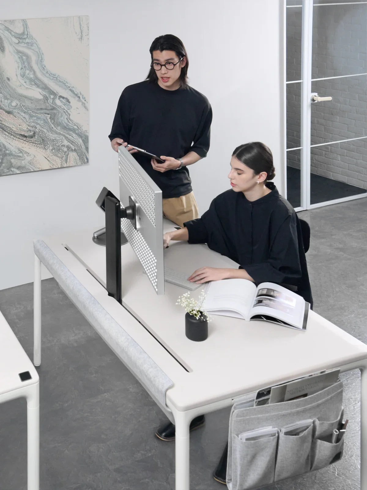 Transform Your Workspace with the Tenon Smart Adjustable Desk - Effortless Style and Functionality