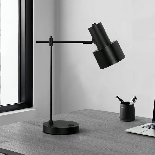 Modern Table Lamp with USB Port – Black