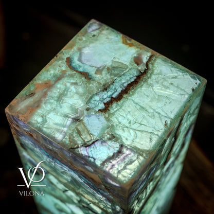 Fluorite Crystal Table Lamp - 24" Tall, 8x8" - Square Closed Top (Medium #6)